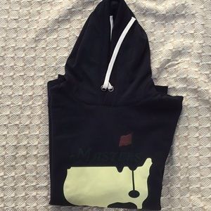 Masters Hoodie. New with tags. Size XL.